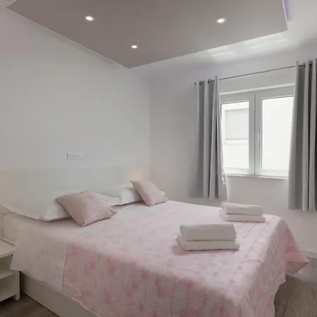 Bella Figura I Makarska