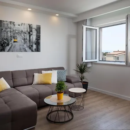 Bella Figura I * Makarska