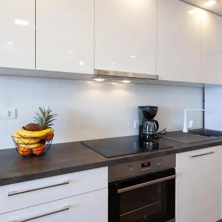 Bella Figura I Makarska