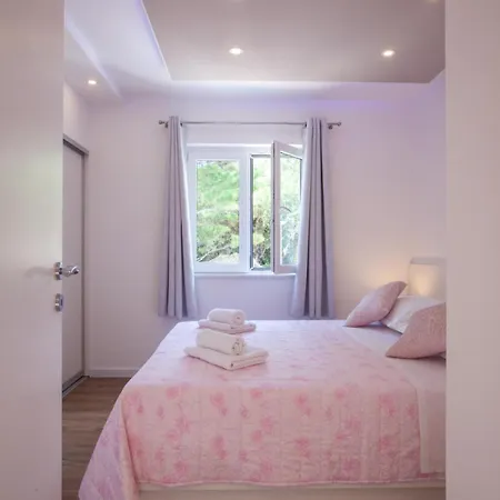 Bella Figura I * Makarska