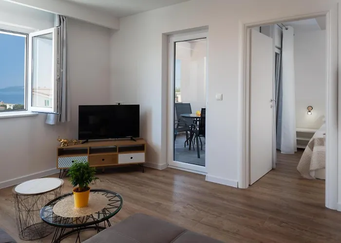 Bella Figura I * Makarska