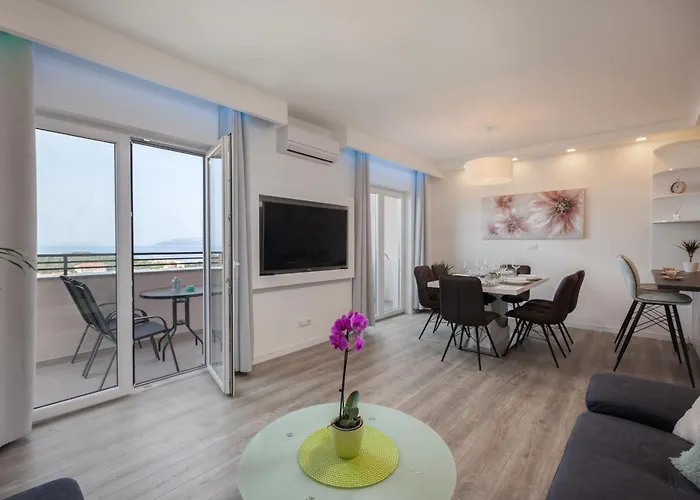 Bella Figura I Makarska