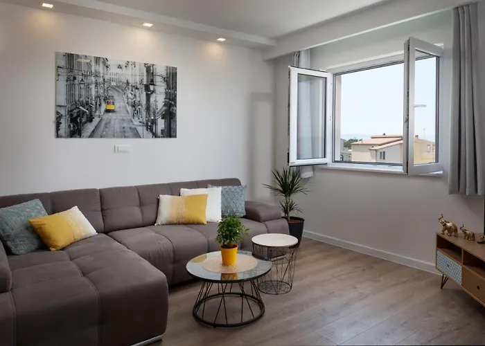 Bella Figura I * Makarska